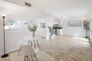 Photo #2: 6933154 Listing 