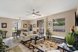 Photo #2: 6933205 Listing 