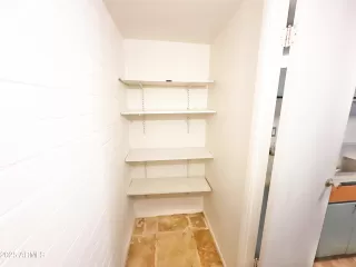 Photo #5: 6933454 Listing