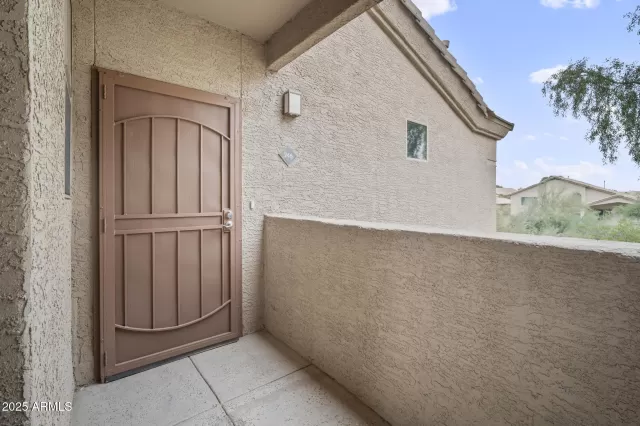 MLS: 6933626 Condo For Sale