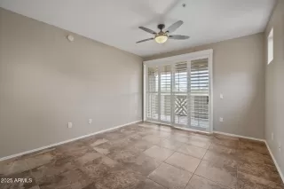 Photo #4: 6933626 Listing