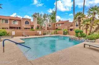 Photo #4: 6933730 Listing 