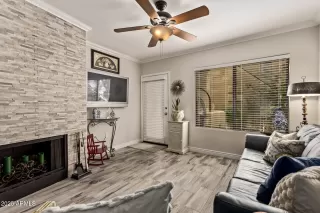 Photo #3: 6933746 Listing 