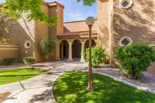 Photo #3: 6933778 Listing