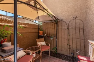 Photo #6: 6933778 Listing