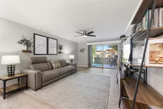 Photo #4: 6933878 Listing 