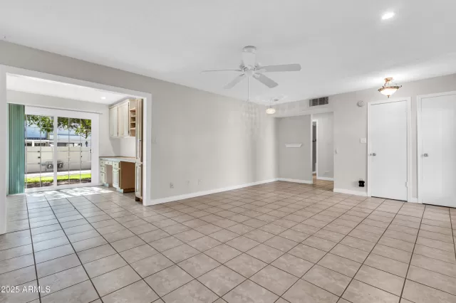 MLS: 6934259 Condo For Sale