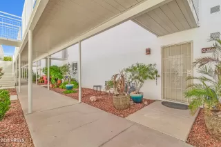 Photo #5: 6934259 Listing 