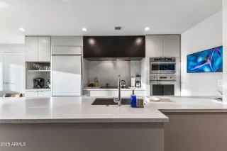 Photo #4: 6934260 Listing 