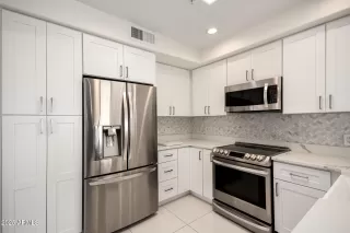 Photo #2: 6934360 Listing