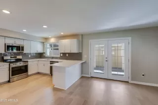 More Details about MLS # 6934417 : 6841 E OSBORN ROAD#B