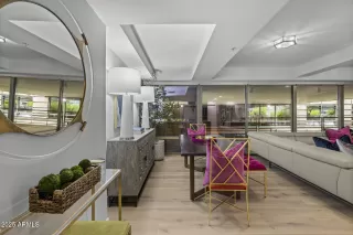 Photo #1: 6934446 Listing 