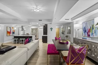 Photo #3: 6934446 Listing 