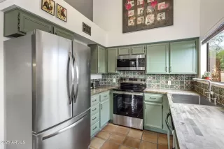 Photo #1: 6934618 Listing 