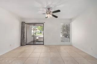 Photo #3: 6934733 Listing