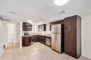 Photo #5: 6934733 Listing