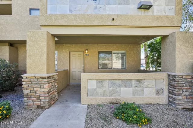 MLS: 6934736 Condo For Sale