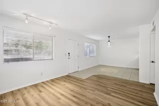 Photo #3: 6934736 Listing 
