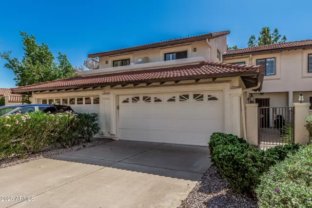 MLS: 6934796 Condo For Sale