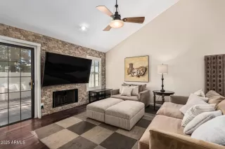 Photo #1: 6934796 Listing 