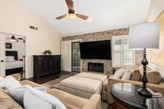 Photo #3: 6934796 Listing 