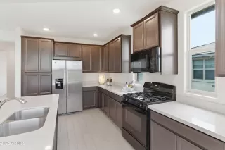 Photo #6: 6934895 Listing