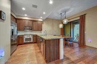 Photo #4: 6934914 Listing