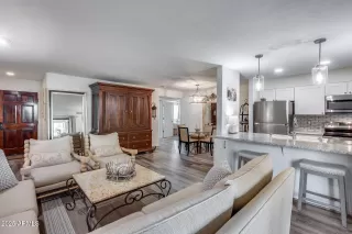 Photo #1: 6934996 Listing