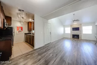 Photo #5: 6935041 Listing 