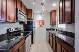 Photo #6: 6935041 Listing 