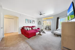 Photo #4: 6935075 Listing