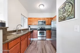 Photo #5: 6935075 Listing