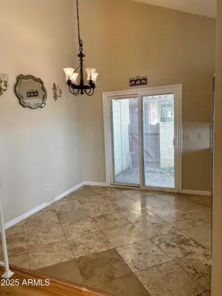 Photo #6: 6935134 Listing 