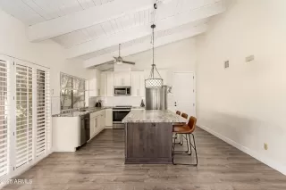 Photo #5: 6935155 Listing 