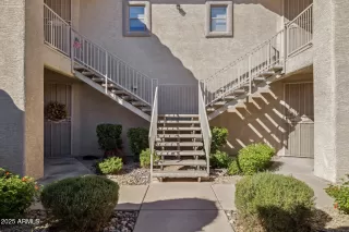 Photo #3: 6935158 Listing