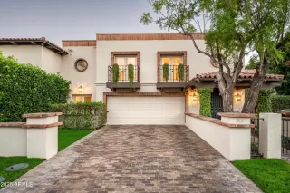 Photo #2: 6935304 Listing