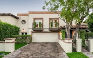 Photo #3: 6935304 Listing