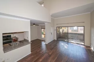 Photo #3: 6935317 Listing 