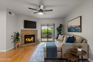 Photo #2: 6935318 Listing 