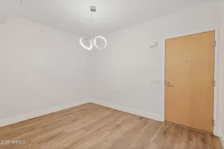 Photo #2: 6935332 Listing 