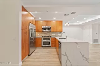 Photo #3: 6935332 Listing 