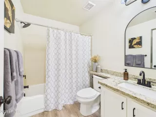 Photo #5: 6935525 Listing 