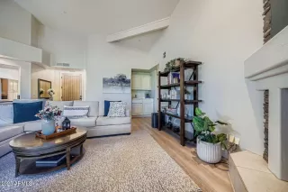 Photo #6: 6935546 Listing 