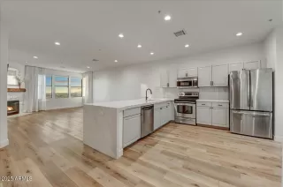 Photo #2: 6935583 Listing 