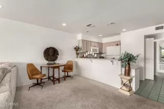 Photo #5: 6935594 Listing