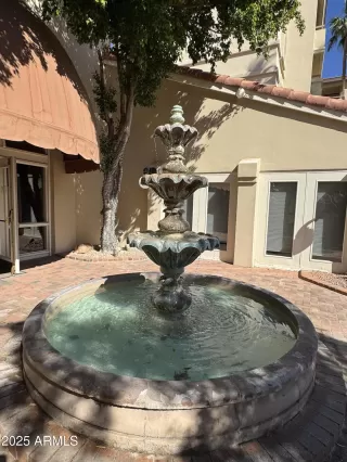 Photo #3: 6935602 Listing 