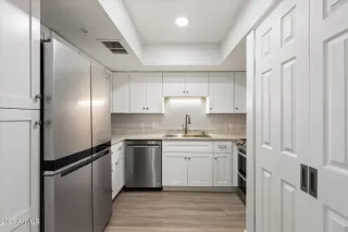 Photo #6: 6935611 Listing 