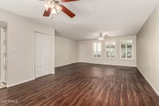 Photo #6: 6935620 Listing 