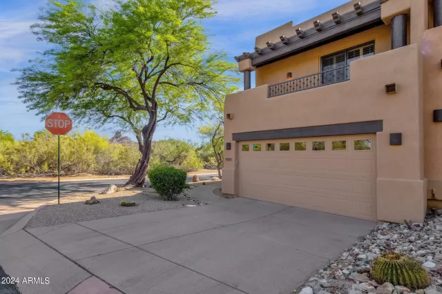 MLS: 6935632 Condo For Sale