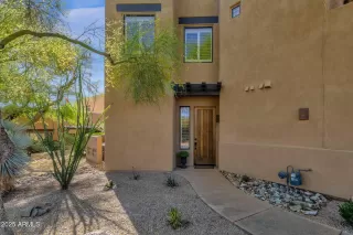 Photo #4: 6935632 Listing 